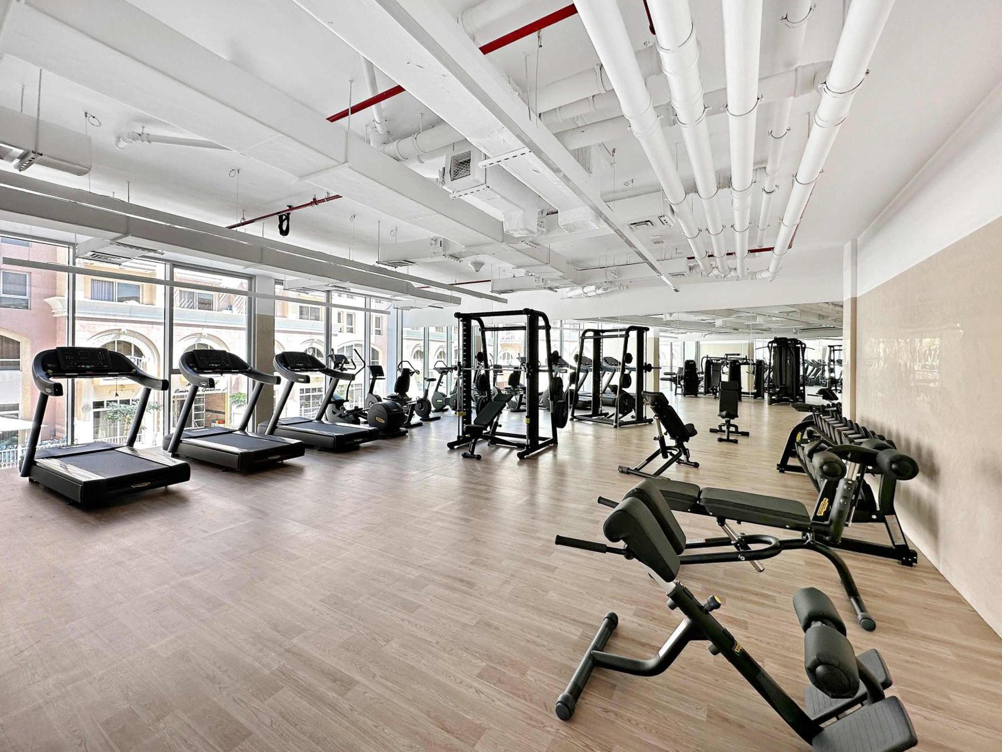 Silkhaus New Stylish In Jvc Luma21 Apartment *